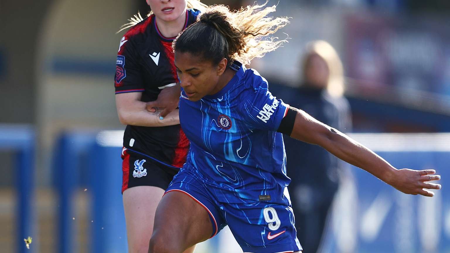 差距也并不 差距也并不